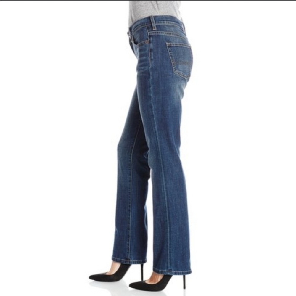 Faded Glory Stretch Woman’s Jeans. Size 8 Petite.